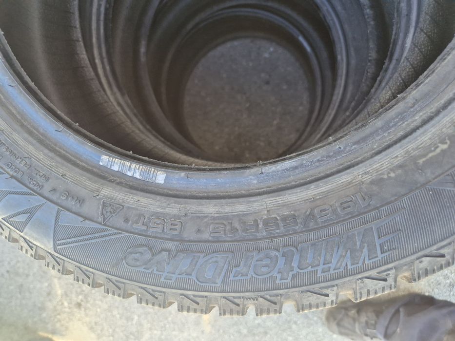 4бр. 195/55/15 зимни гуми Gordiant Winter Drive