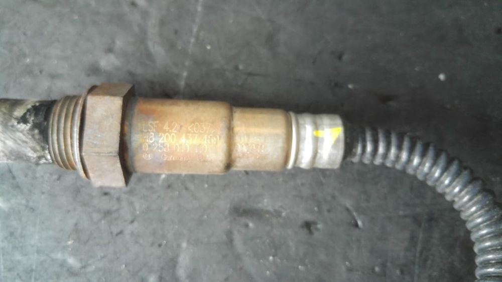 Sonda lambda 1.2 b tce d4fh786 renault clio 3 dupa 2007 8200437489