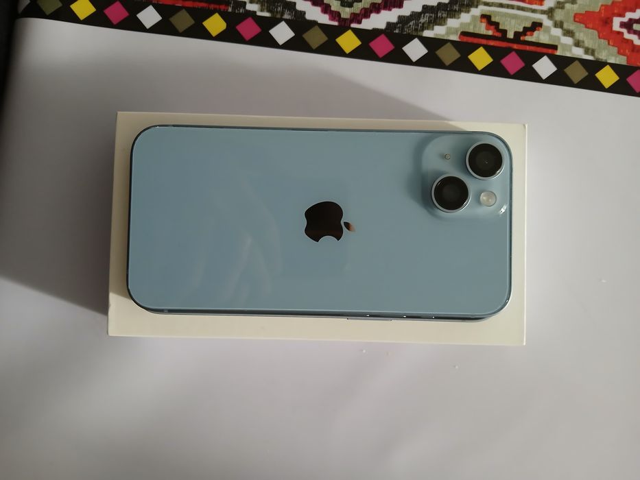 Продам айфон 14.