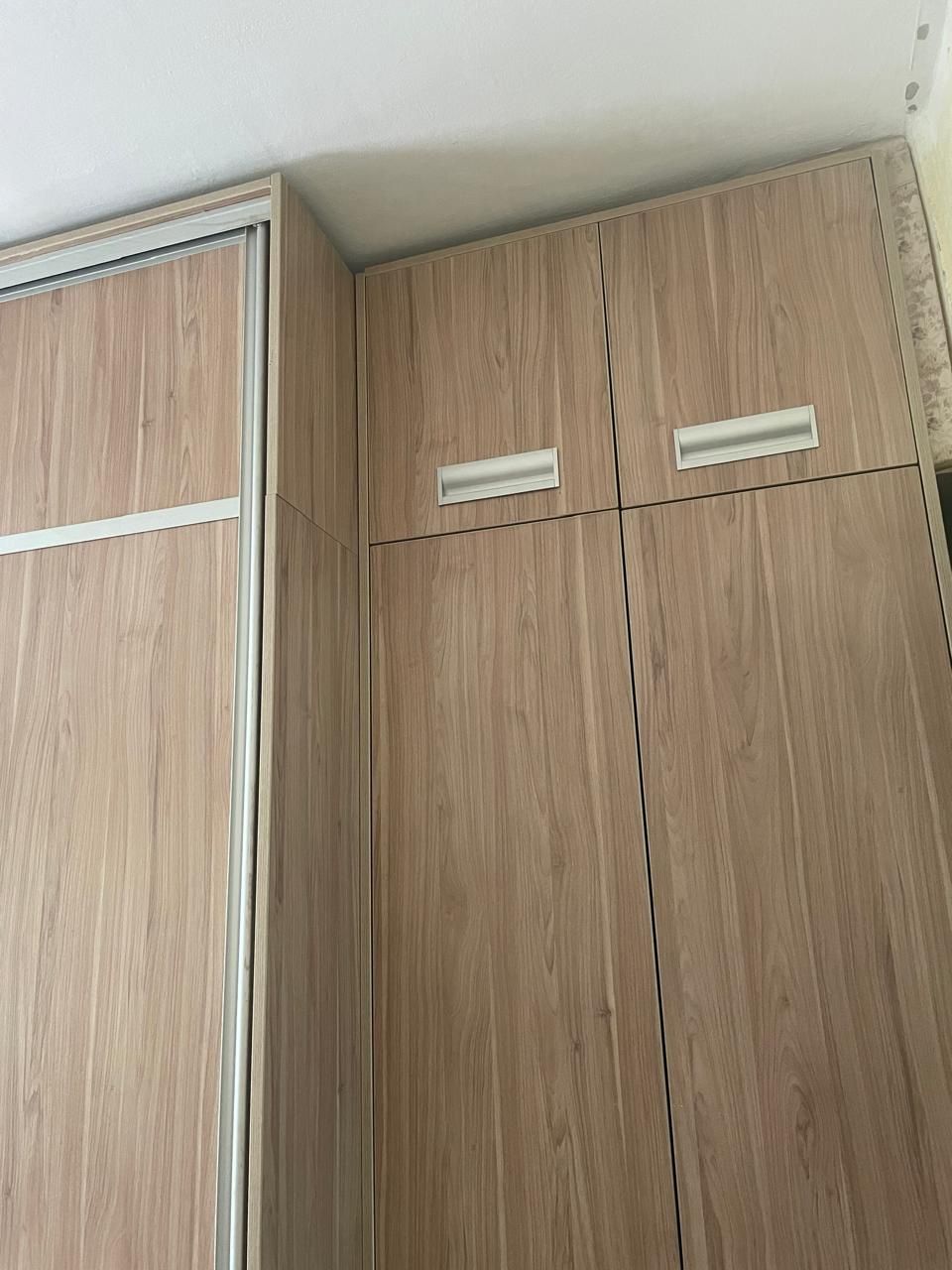 Шкаф купе в хорошом состоянии