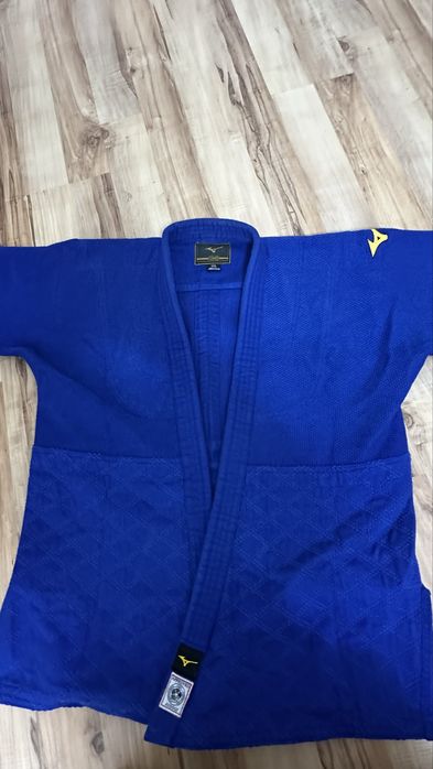 Продаю кимоно Mizuno