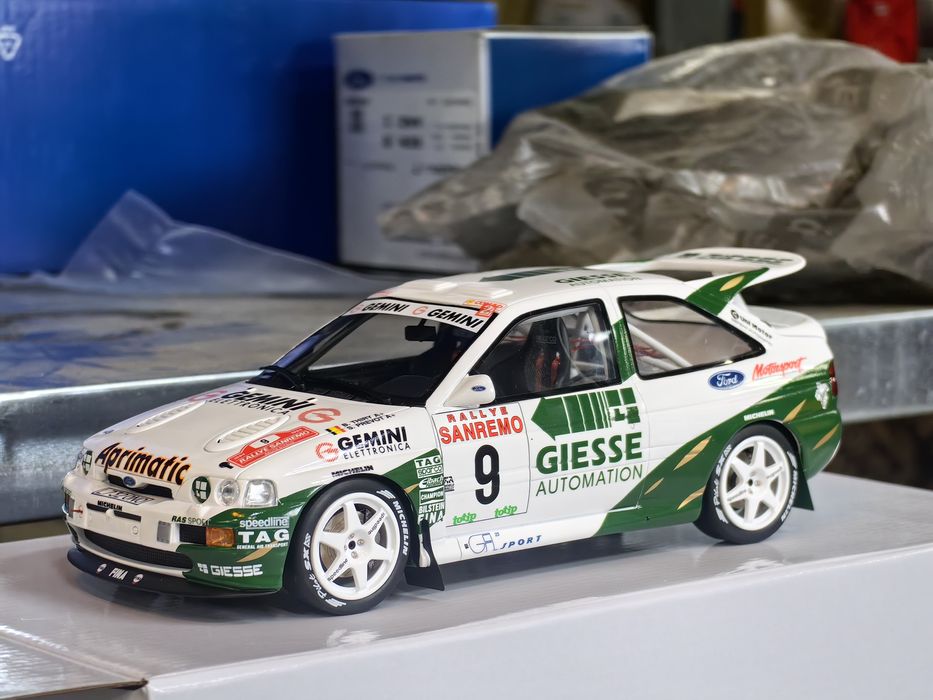 Продавам 1:18 Rally