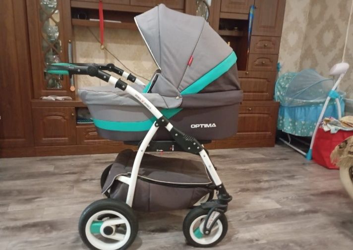 Продам коляску 3*1