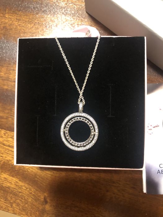 Ново сребърно колие Pandora, с въртящи се рингове