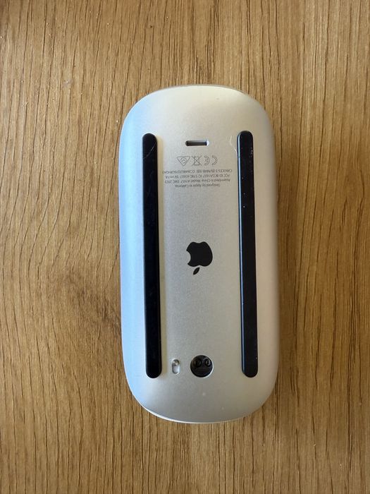 Magic Mouse Apple A1657 si Cablu retea Apple Thunderbolt