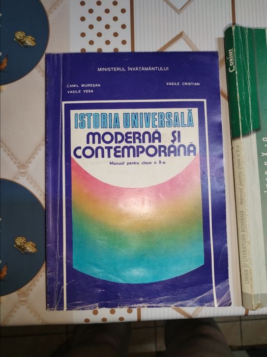 Manuale școlare și cărți