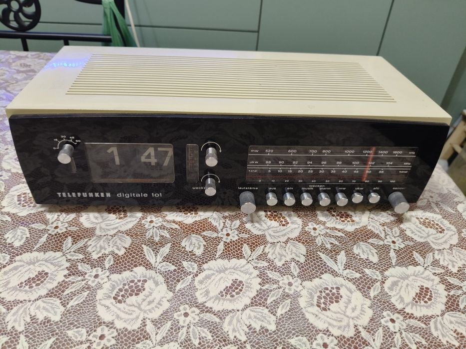 Radio cu ceas flip Telefunkhen