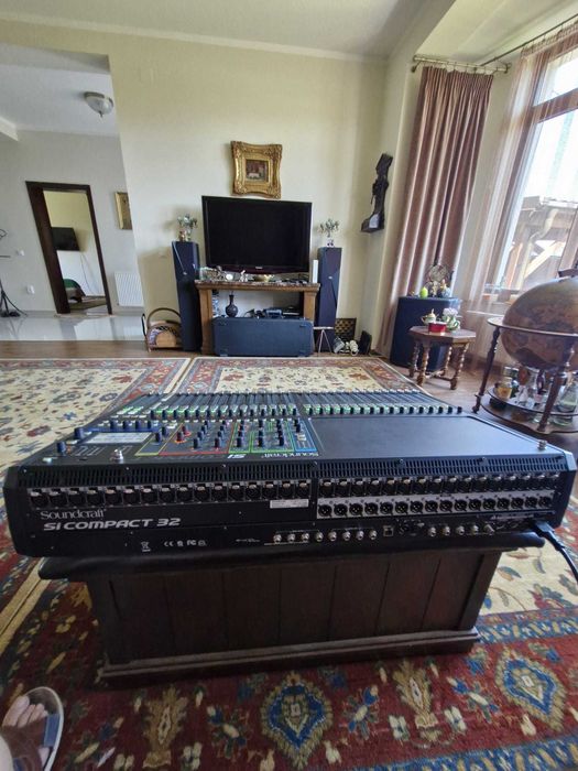 Mixer Soundcraft Si Compact 32 digital + case