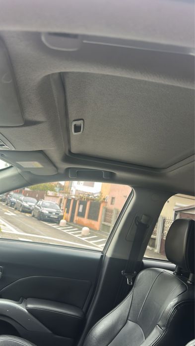 Mitsubishi outlander fbr 2008  km 153000 la pretul de 5300 euro