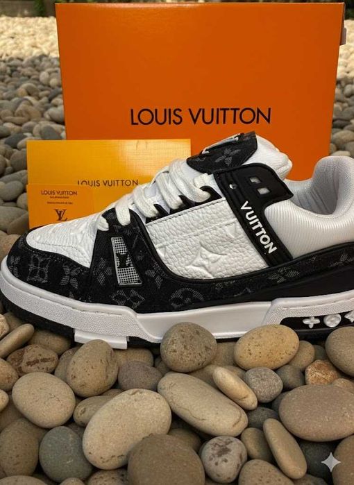 LV Trainers - Louis Vuitton - Full Box