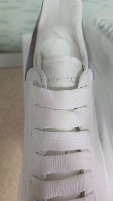 Adidași Mcqueen mărimea 42