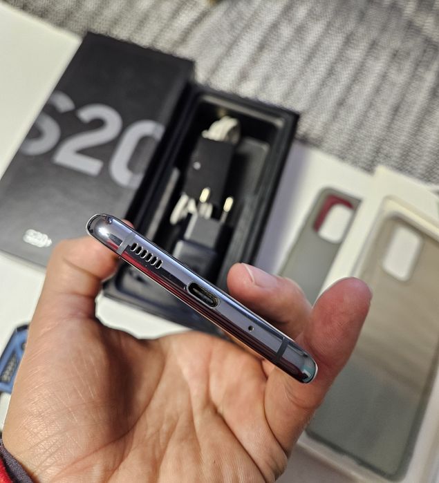 Samsung S20 plus Cosmic Gray, 4G, 8GB Ram, 128 GB Dual sim