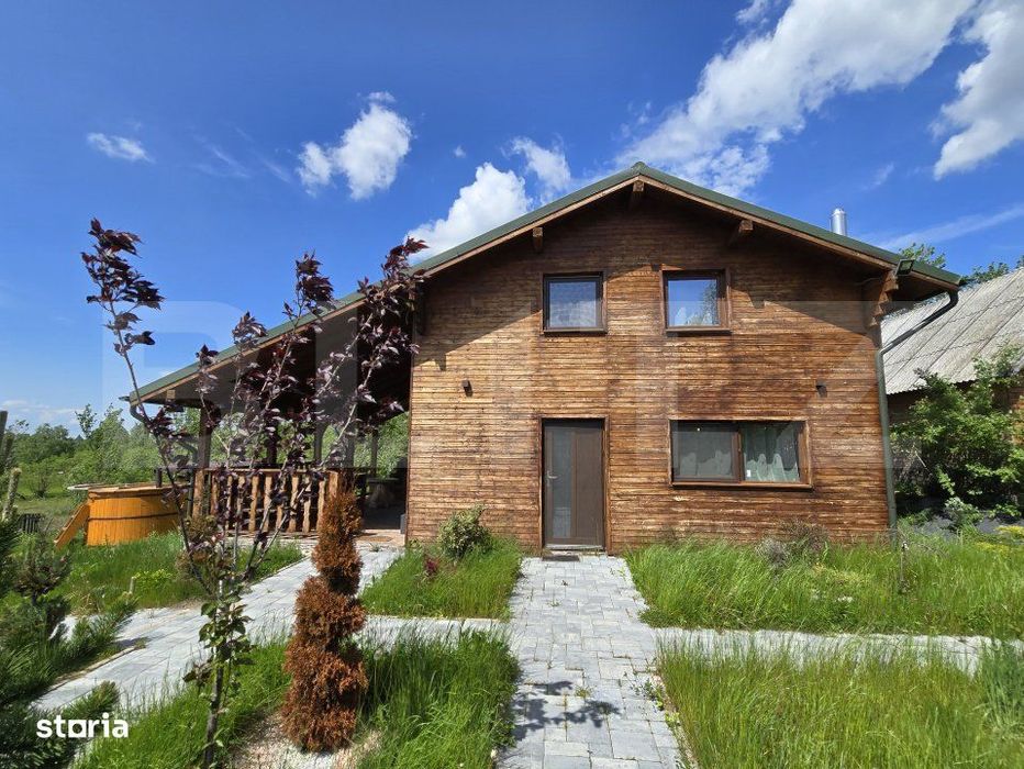 Cabana lemn cu 4 dormitoare, 120mp, teren intravilan de 1250mp