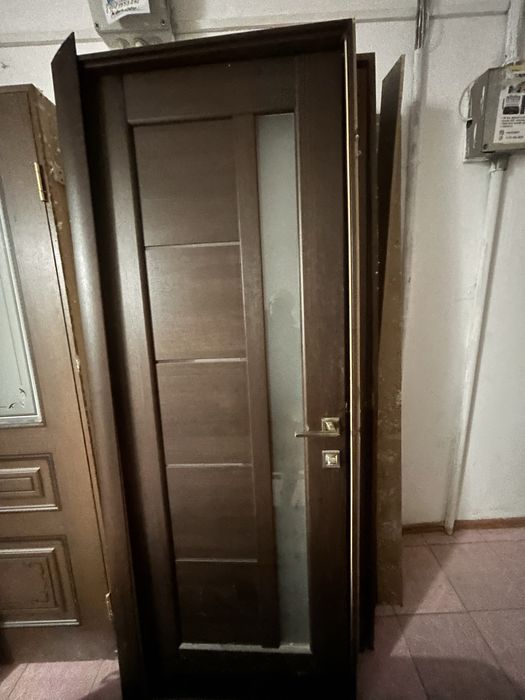 Продам двери цена 20000