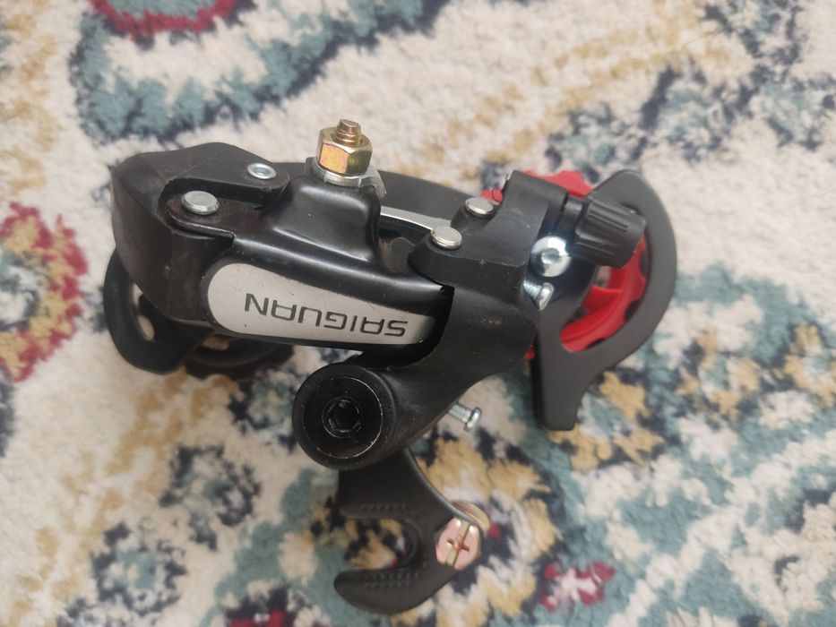 Продам задний переключатель велика