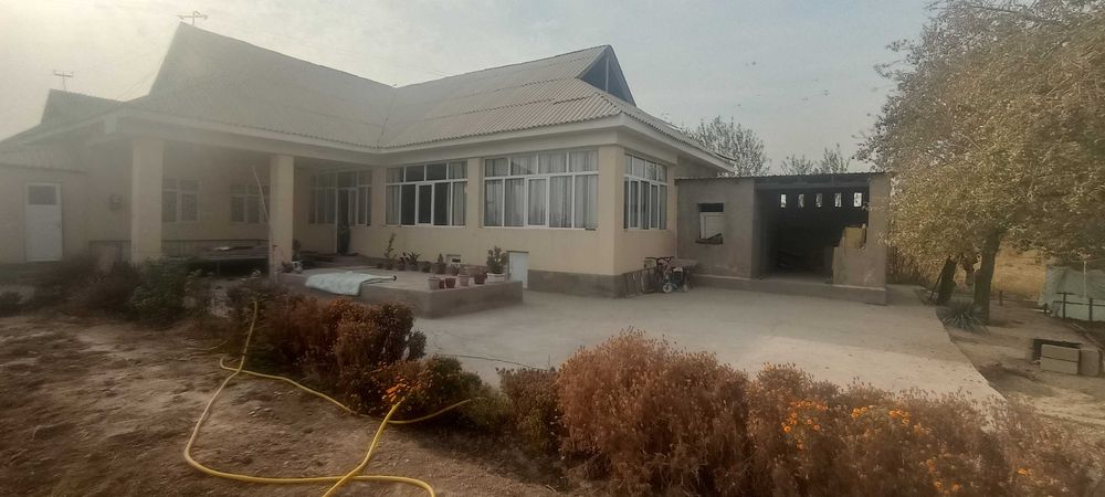 Xovli sotiladi umumiy maydoni 10 sotix