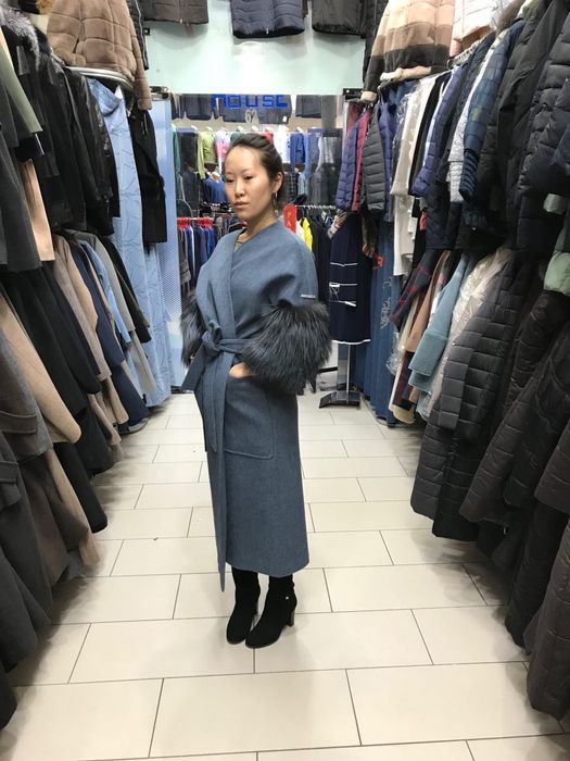 Пальто кашемировое с натуральным мехом