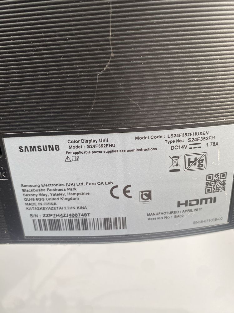 Монитор Samsung LC24F390FHUXEN