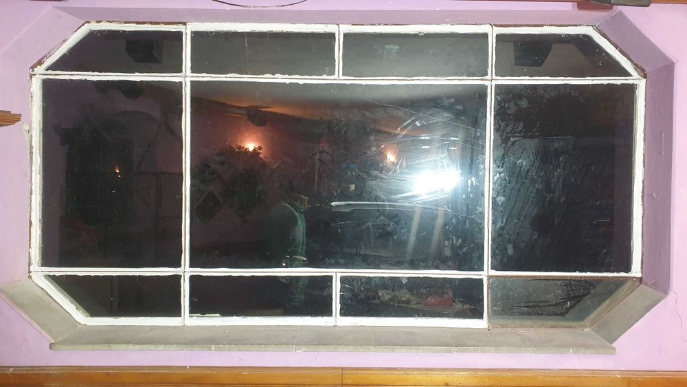 Стъклар на адрес в София.