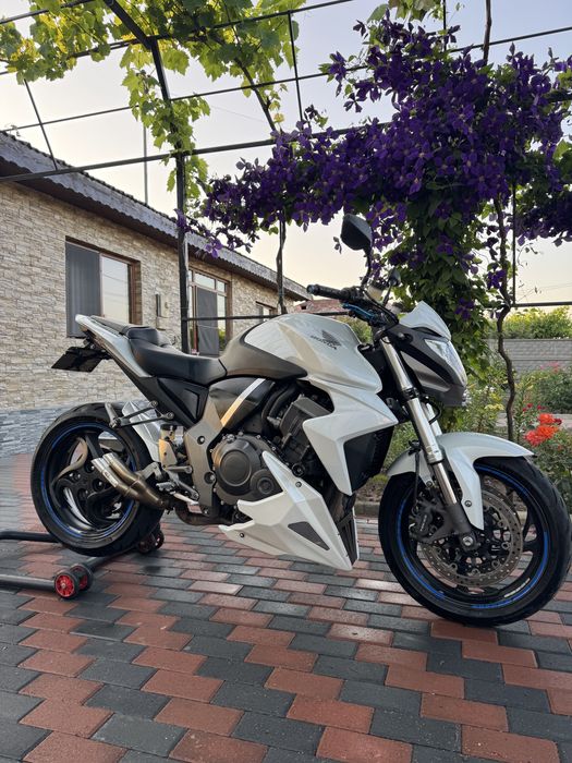 Vand Honda CB1000R
