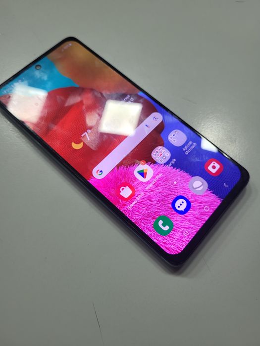 Samsung A51 poze reale functioneaza impecabil