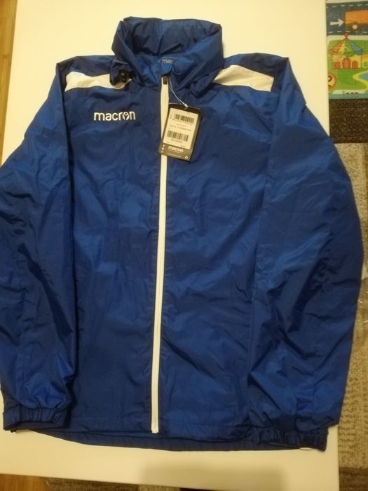 Geaca macron antivânt și ploaie