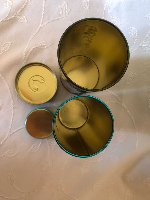 Метални кутии за бисквити Harrods и Fortnum & Mason, нови, празни