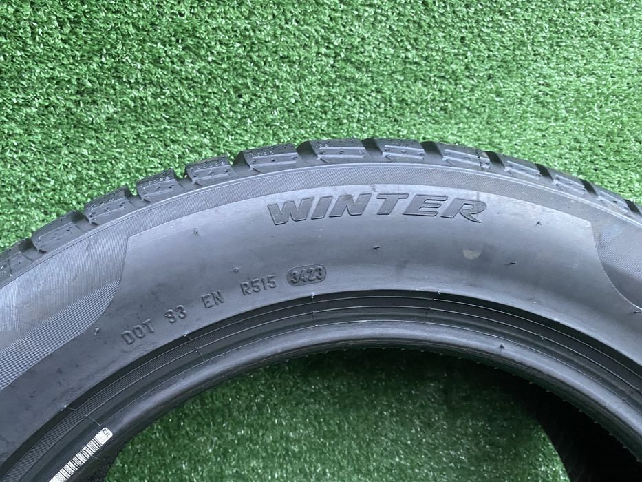 Set 2 anvelope Iarna 225 55 R17 101V Pirelli SOTTOZERO3 Winter 6,2mm