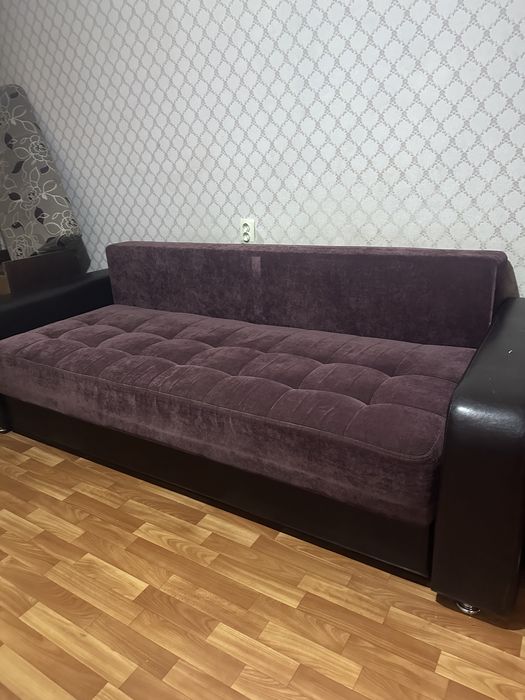 Диван в хорошем состоянии