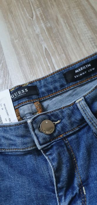 Blugi Guess, marimea 28 (M), noi