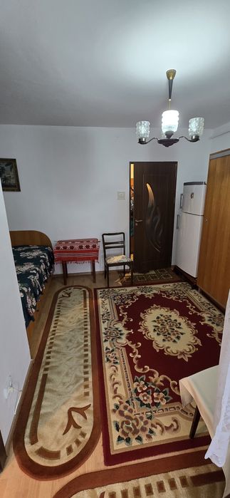 Garsoniera de închiriat