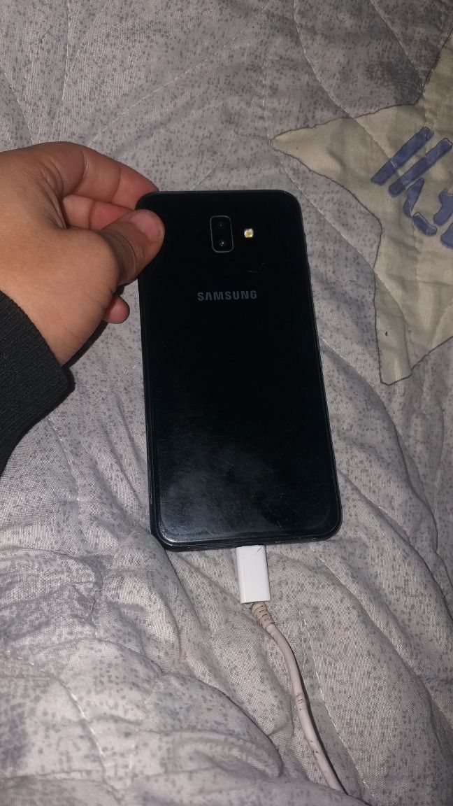 samsung J6+ ideal xolatda