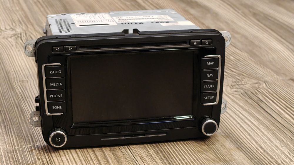 Продавам RNS510 оригинална навигация за VW в перфектно състояние