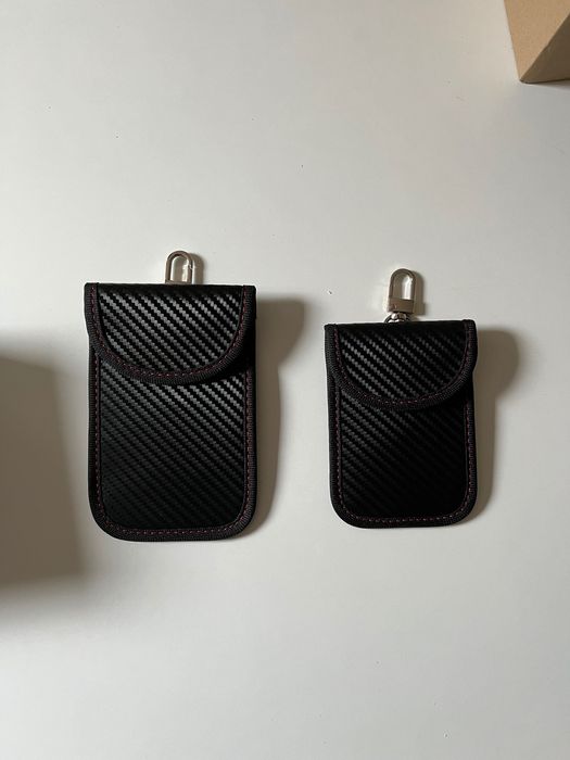 Защитна кутия за автомобилни ключове+два ключодържатели