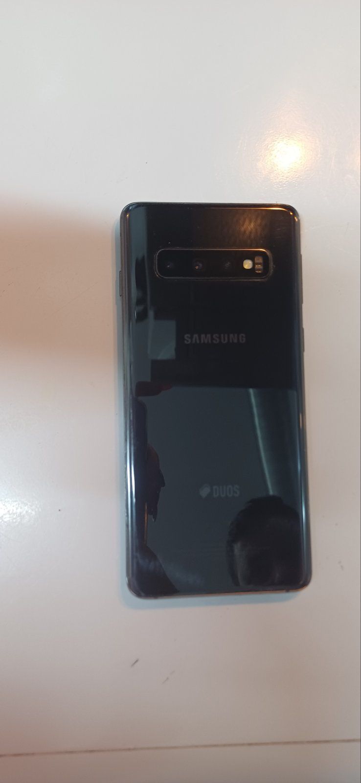 Samsung s 10 в чудесно състояние