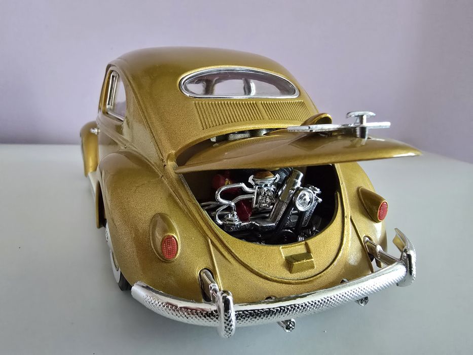 Macheta Volkswagen Beetle Kafer 1/18