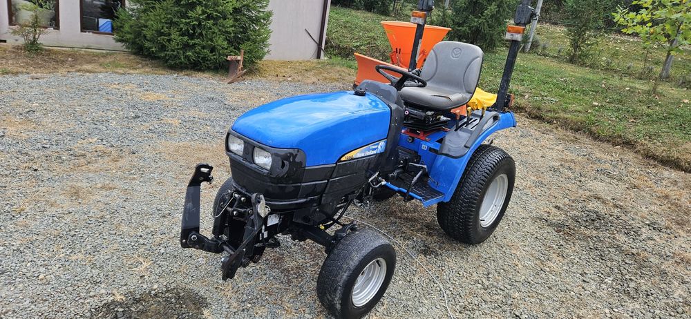 Tractor New Holland TC 24 D