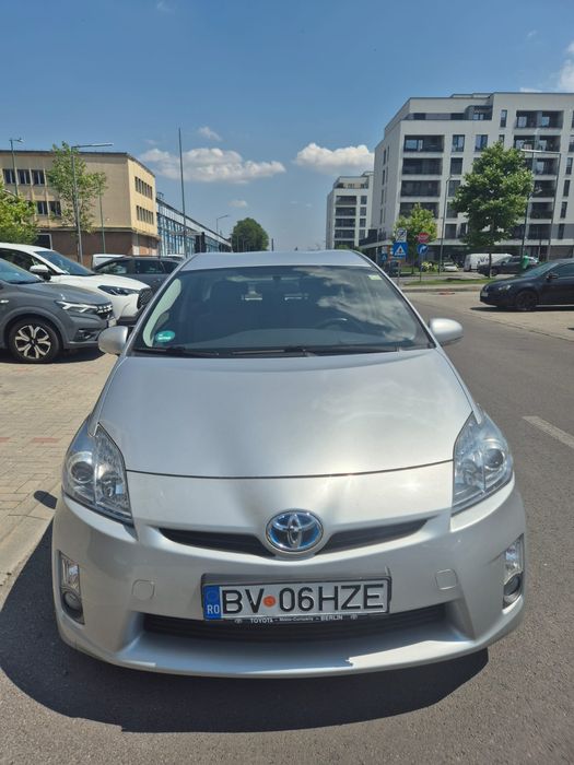 Proprietar, Toyota Prius 3 Hybrid, 189000 km cu carte service.