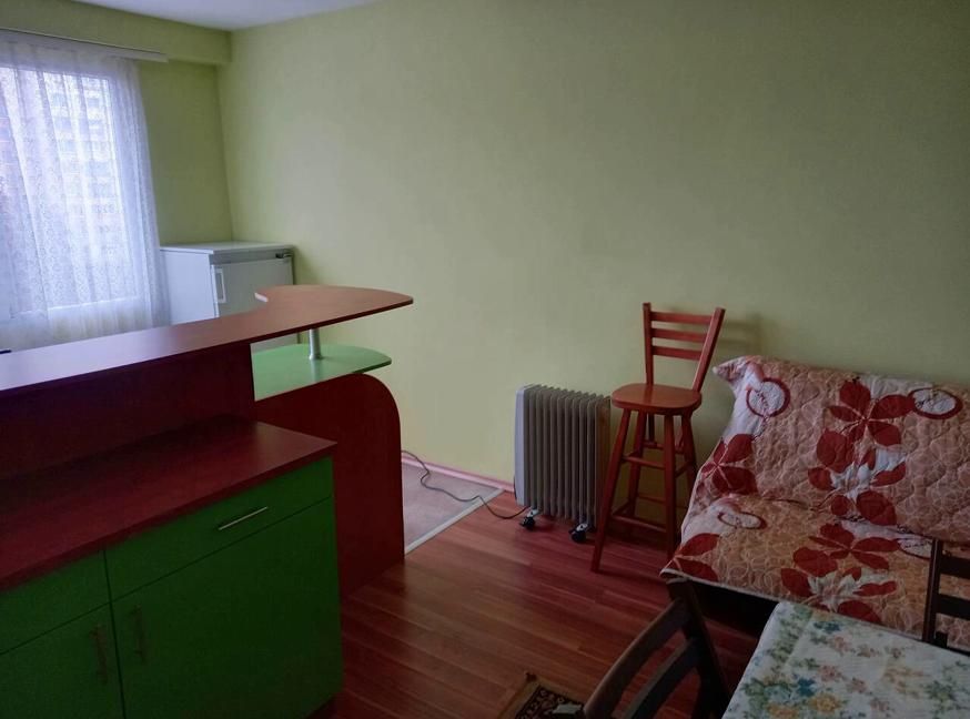 Дава се под наем Двустаен апартамент в София, Надежда 1 - 46 кв.м за 375 € - Снимка #2