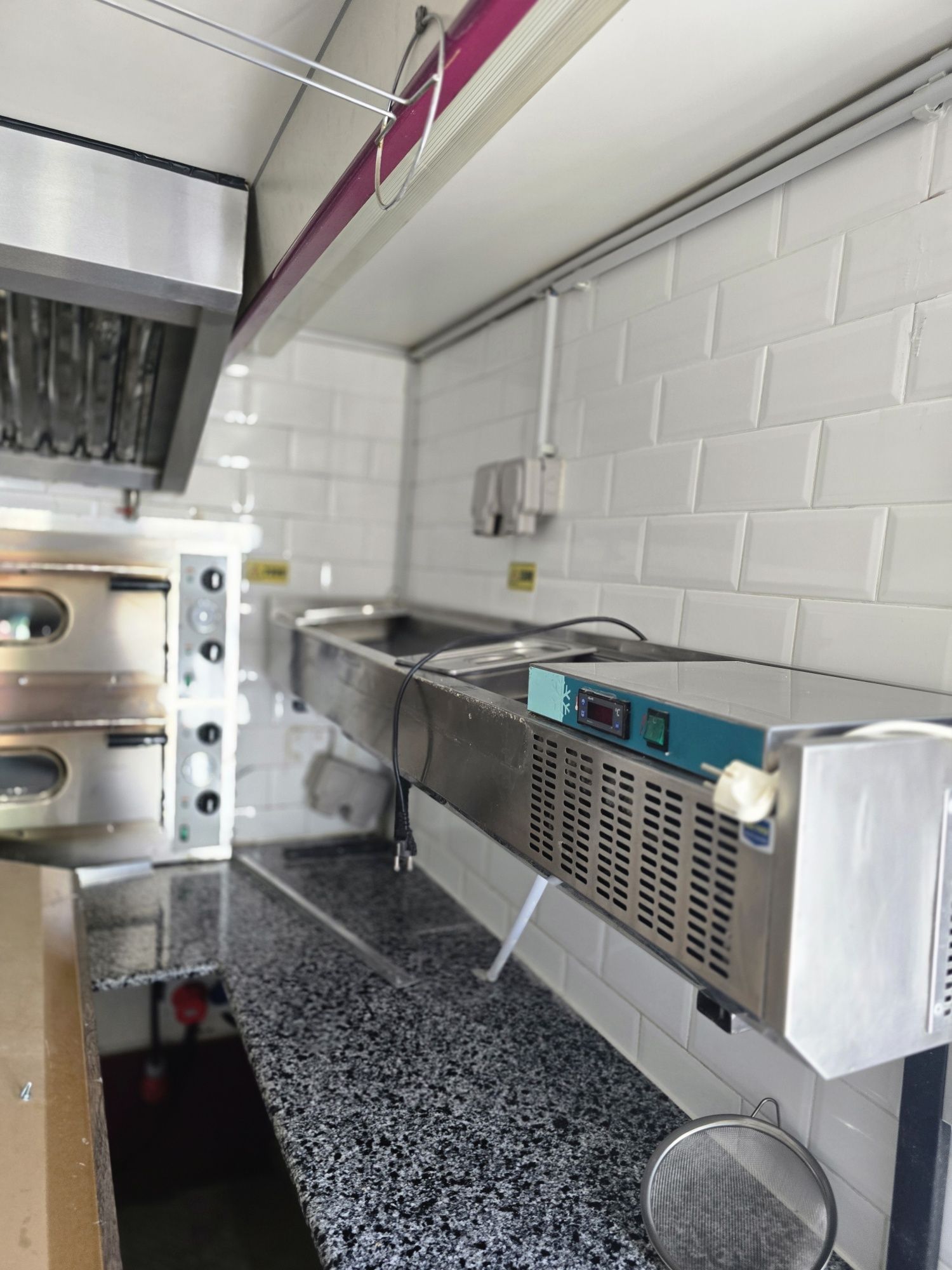 Food Truck Fiat ducato Pizza sau Burgeri