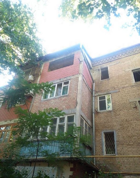 Balkonga g'isht teramiz. Kladka balkonga. Керпичная кладка балканов