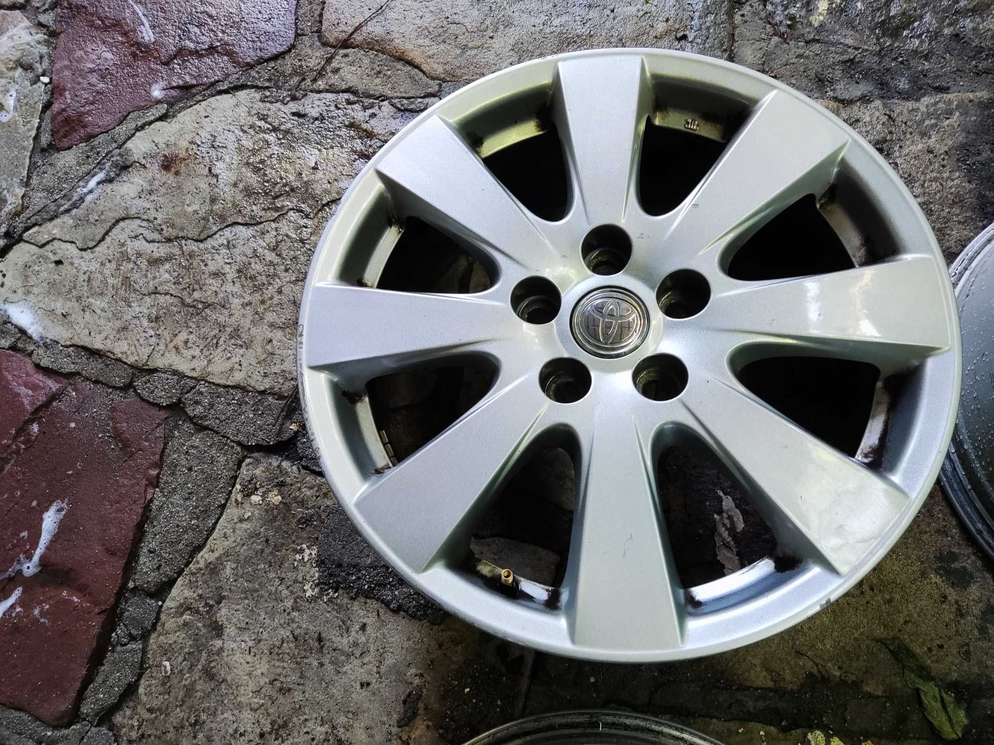 Тойота 17 цола оригинални лети джанти - 5x114,3 Toyota ET45