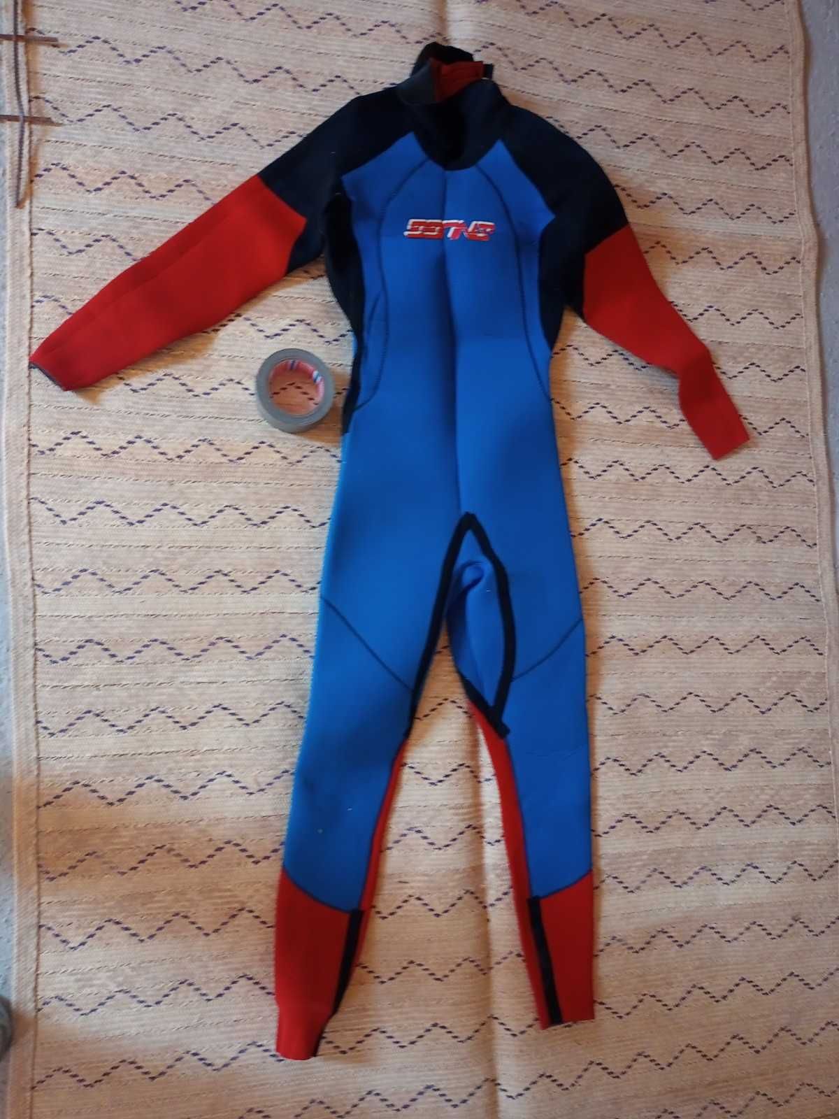 Costum de inot din neopren (Snugg, UK, triathlon wetsuit)