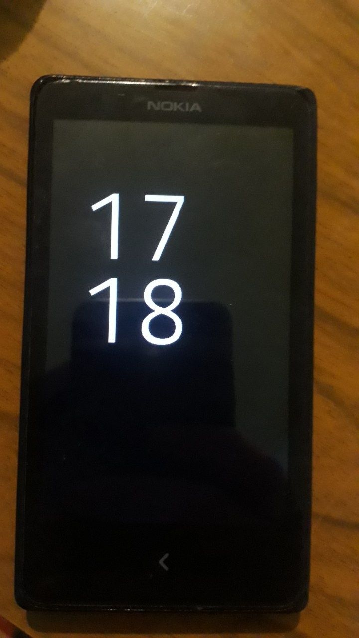 Nokia_X/X+RM980 srochni sotiladi