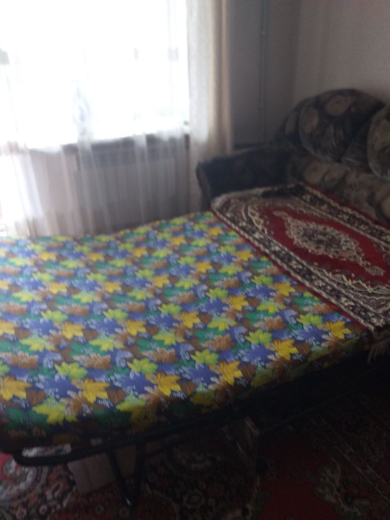 Два раскладных дивана и кресло