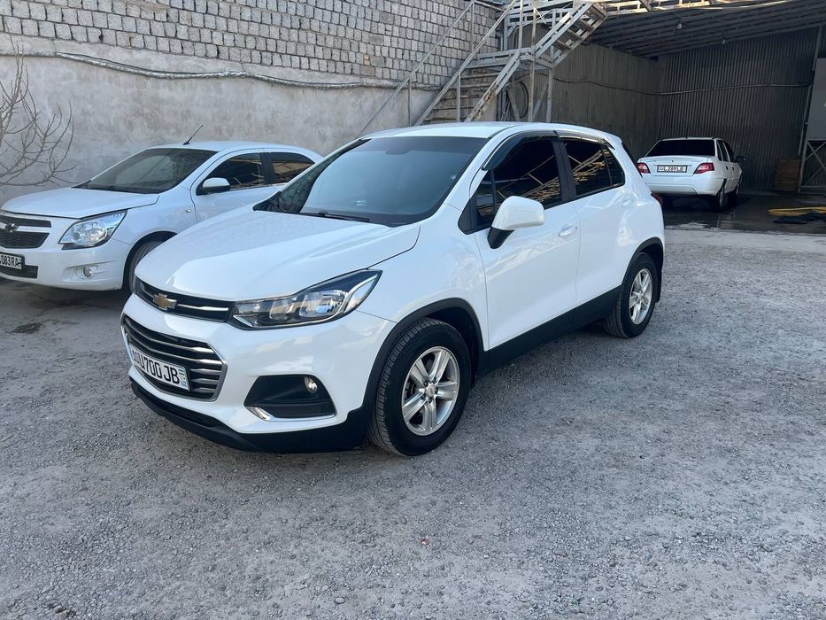 Трекер 1 , сотилади еки  насия савдо