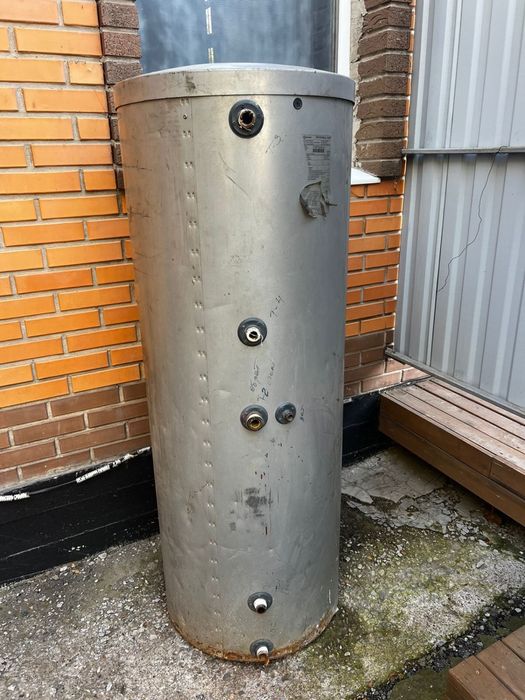 Бойлер, водонагреватель, накопитель 200 л