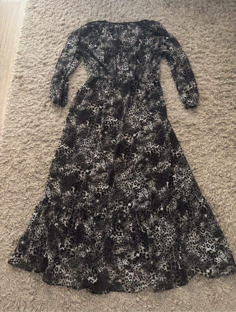 Rochie vaporoasă și racoroasa de vara - Etic
