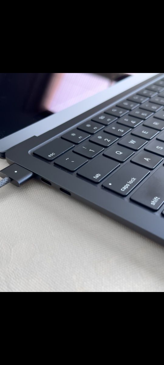 ноутбук MacBook Air M2