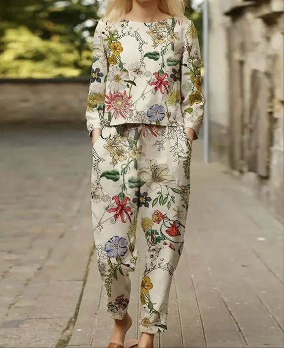 Костюм с цветочным принтом, размер 50-52